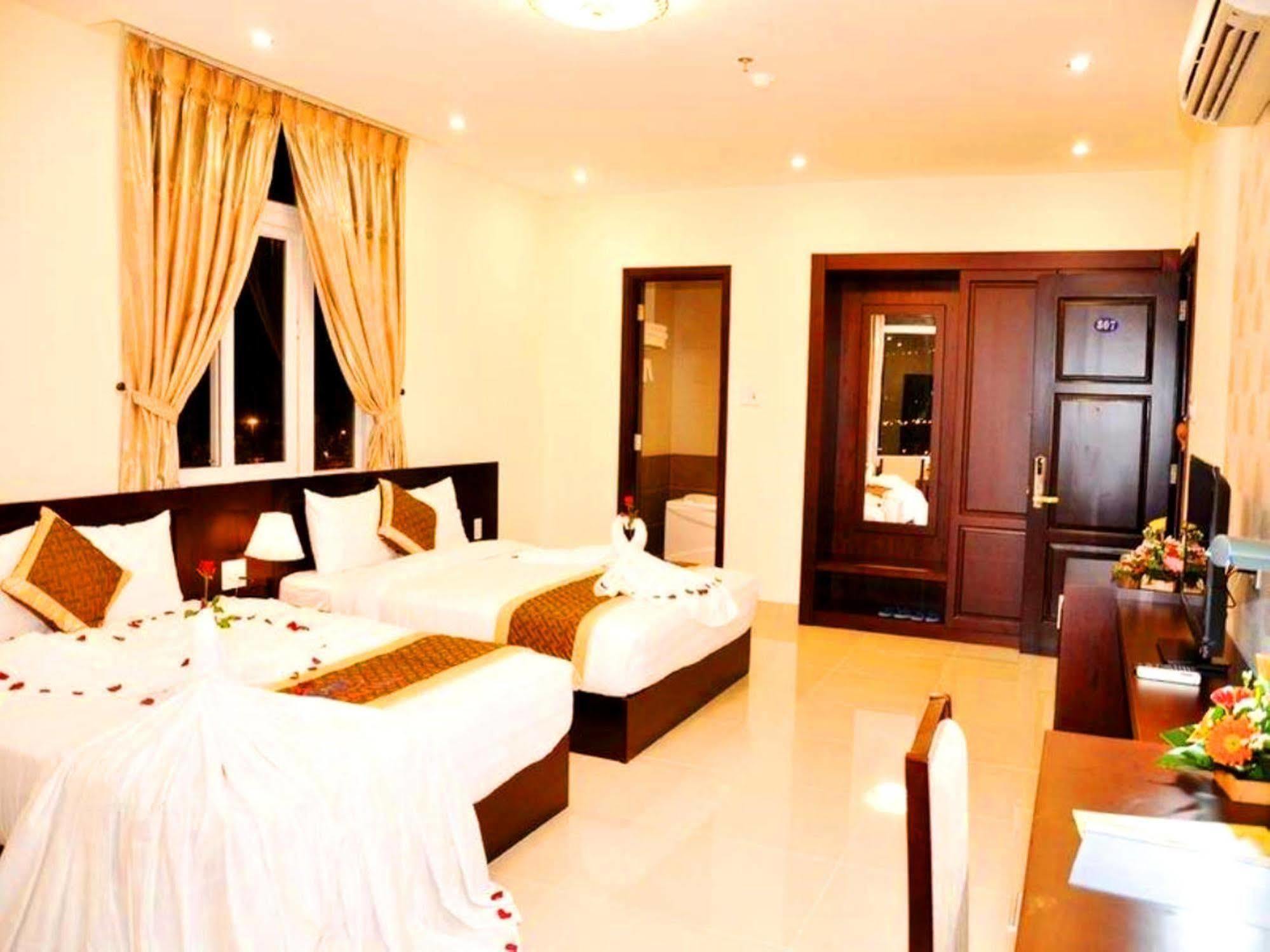 Gia Linh Hotel Da Nang Zewnętrze zdjęcie